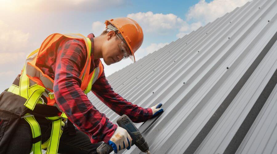 Owens Corning roofing contractor in Almena, WI